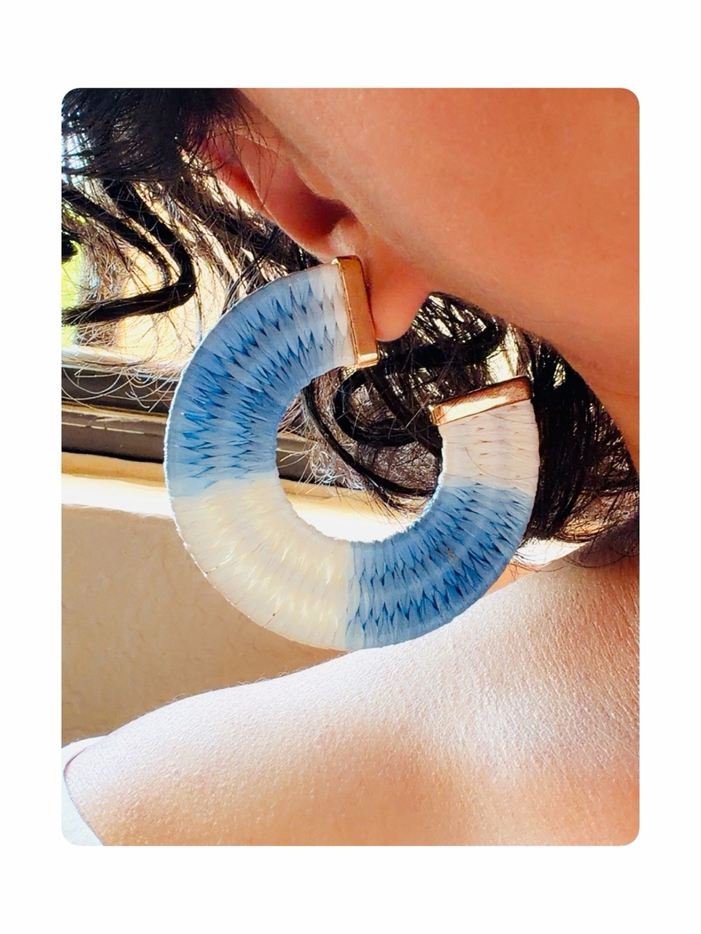 ★ Banana Republic NWOT Raffia Hoop Boho Coquette Earrings - Blue/White ★